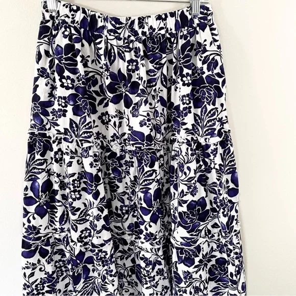 Lane Bryant Floral Blue and White Women's Maxi Skirt w/Pockets Size 18/20 - Picture 2 of 2